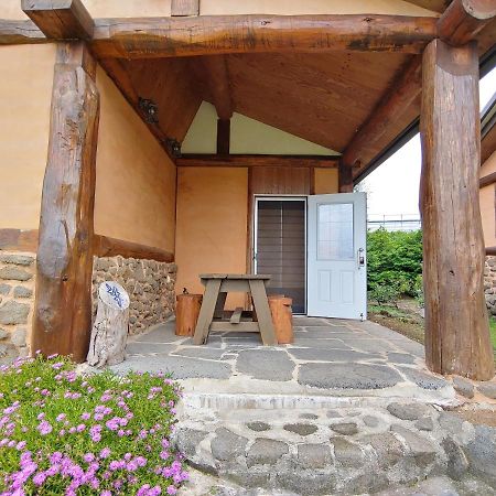 Geumok Log Pension Согвіпо Екстер'єр фото