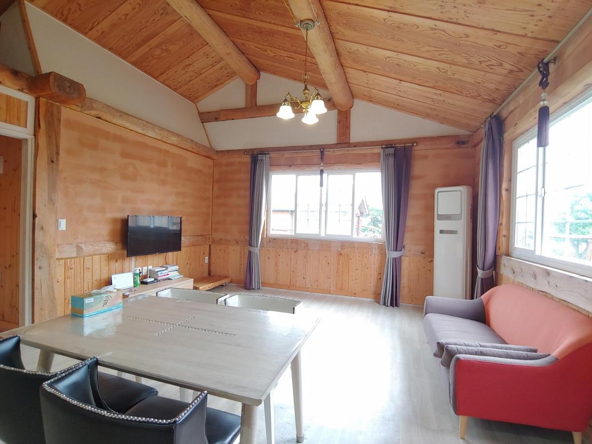 Geumok Log Pension Согвіпо Екстер'єр фото